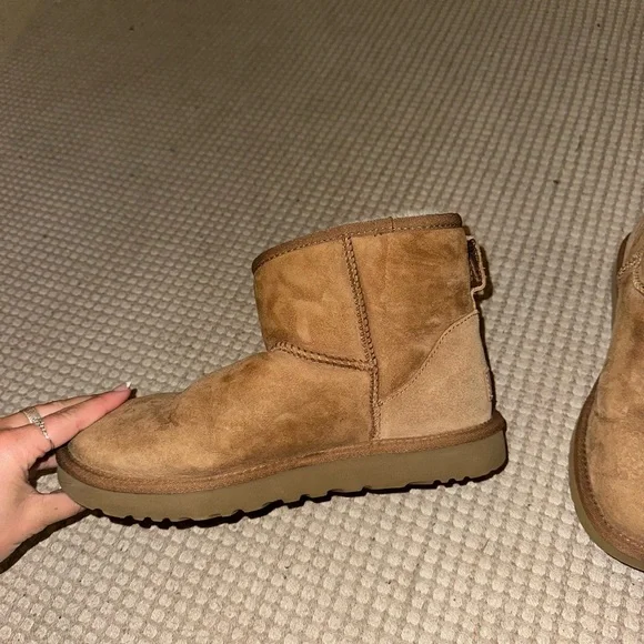 UGG Tan Boots - Picture 4 of 5